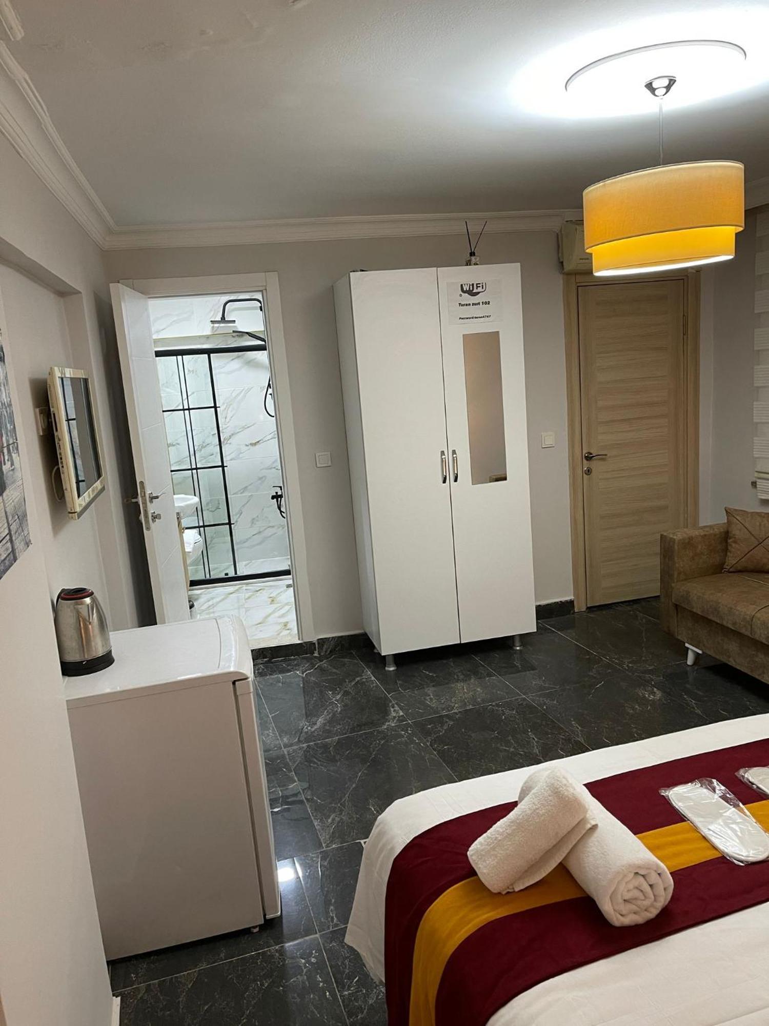 Taksim Rain Hause Aparthotel Istanboel Buitenkant foto