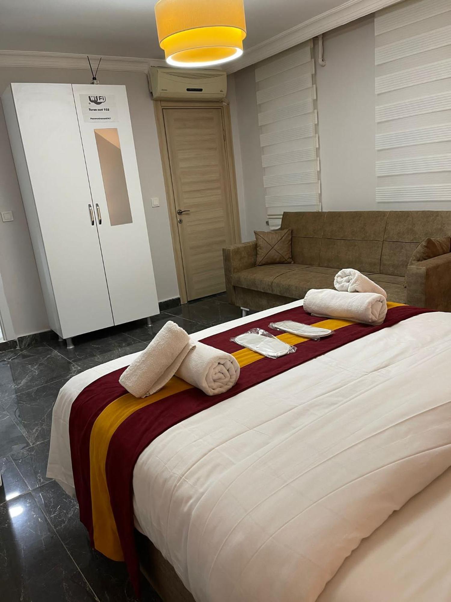 Taksim Rain Hause Aparthotel Istanboel Buitenkant foto