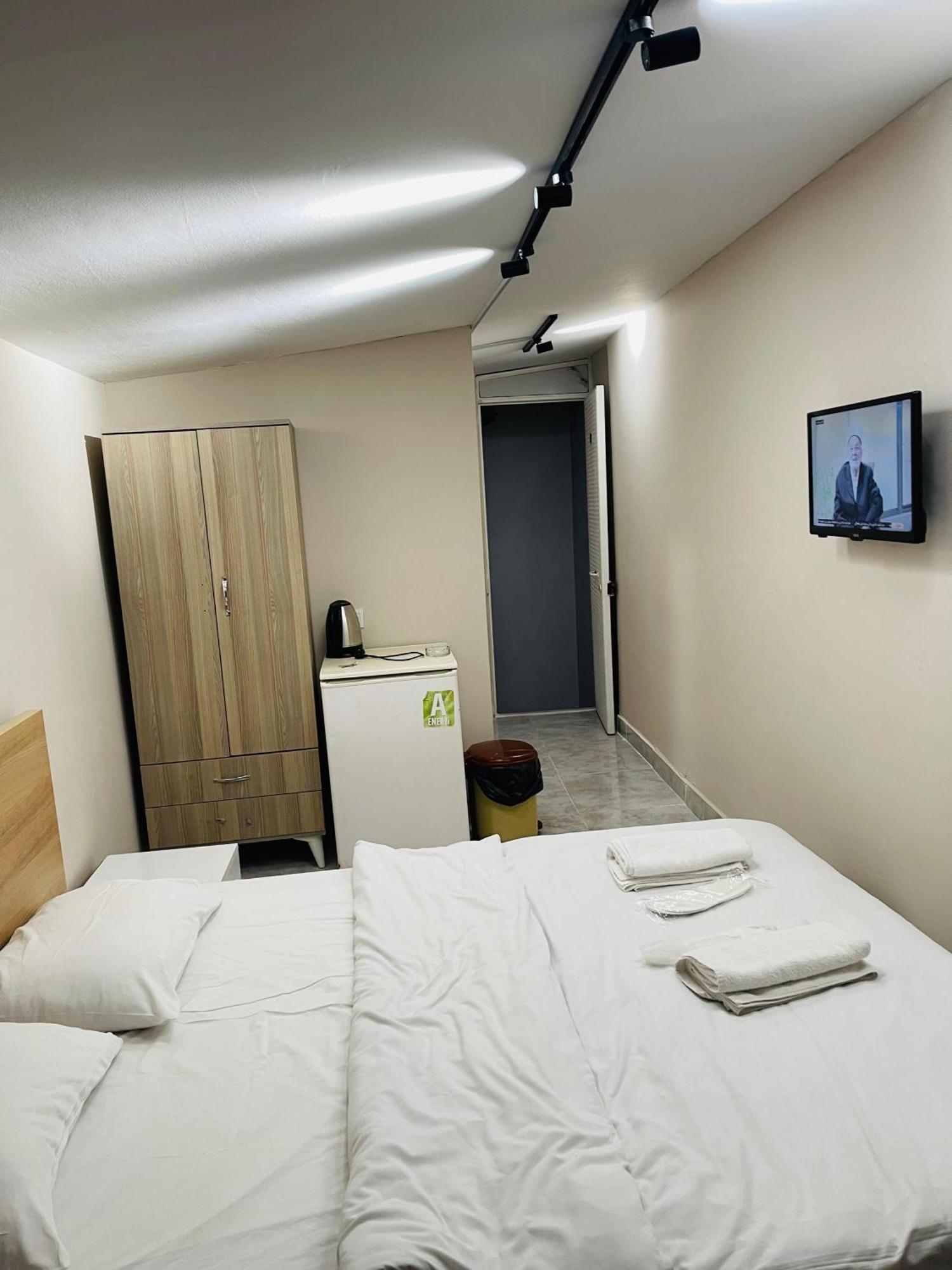Taksim Rain Hause Aparthotel Istanboel Buitenkant foto